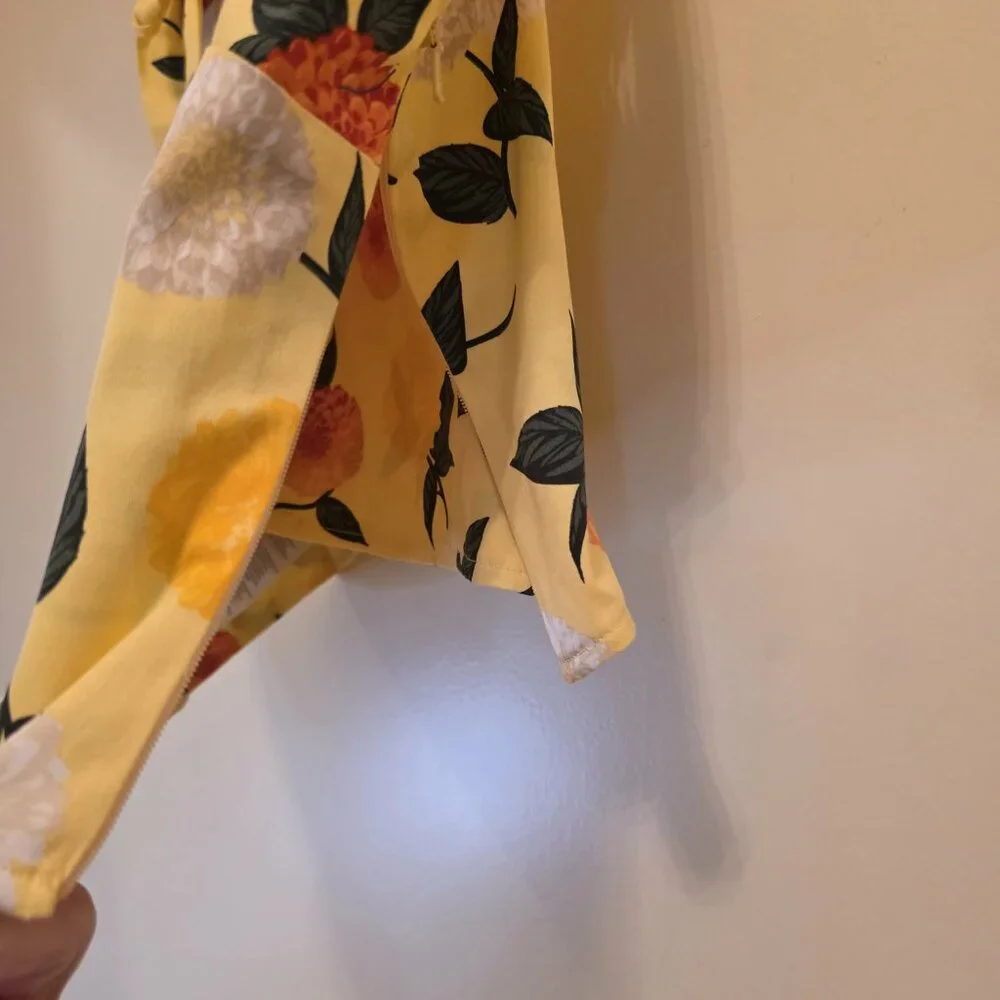 Collectif Yellow Floral Cropped Top XL - Picture 3 of 4